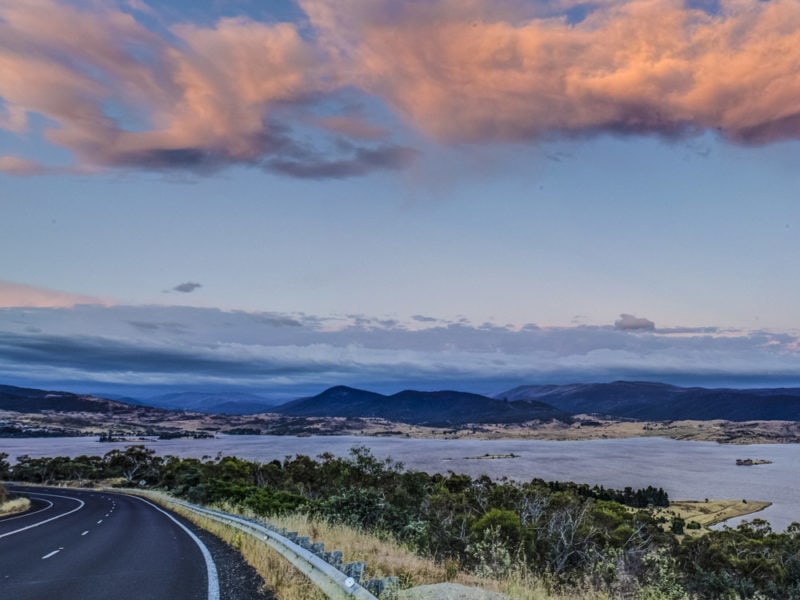 Driving past Lake Jindabyne