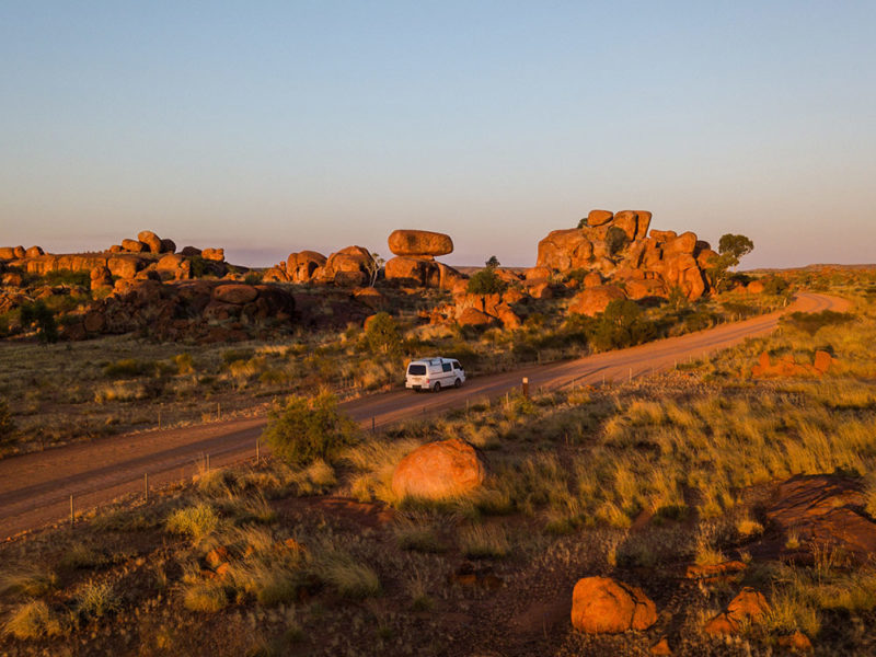 Driving to Karlu Karlu